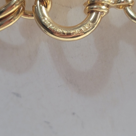 B73 Gold Link Bracelet - Picture 3 of 9